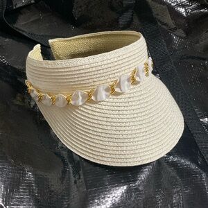 Croft and Barrow Women’s Chain Bow Sun Shade Visor